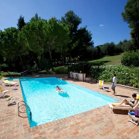 Adele - Senigallia, Meravigliosa Con Piscina E Giardino